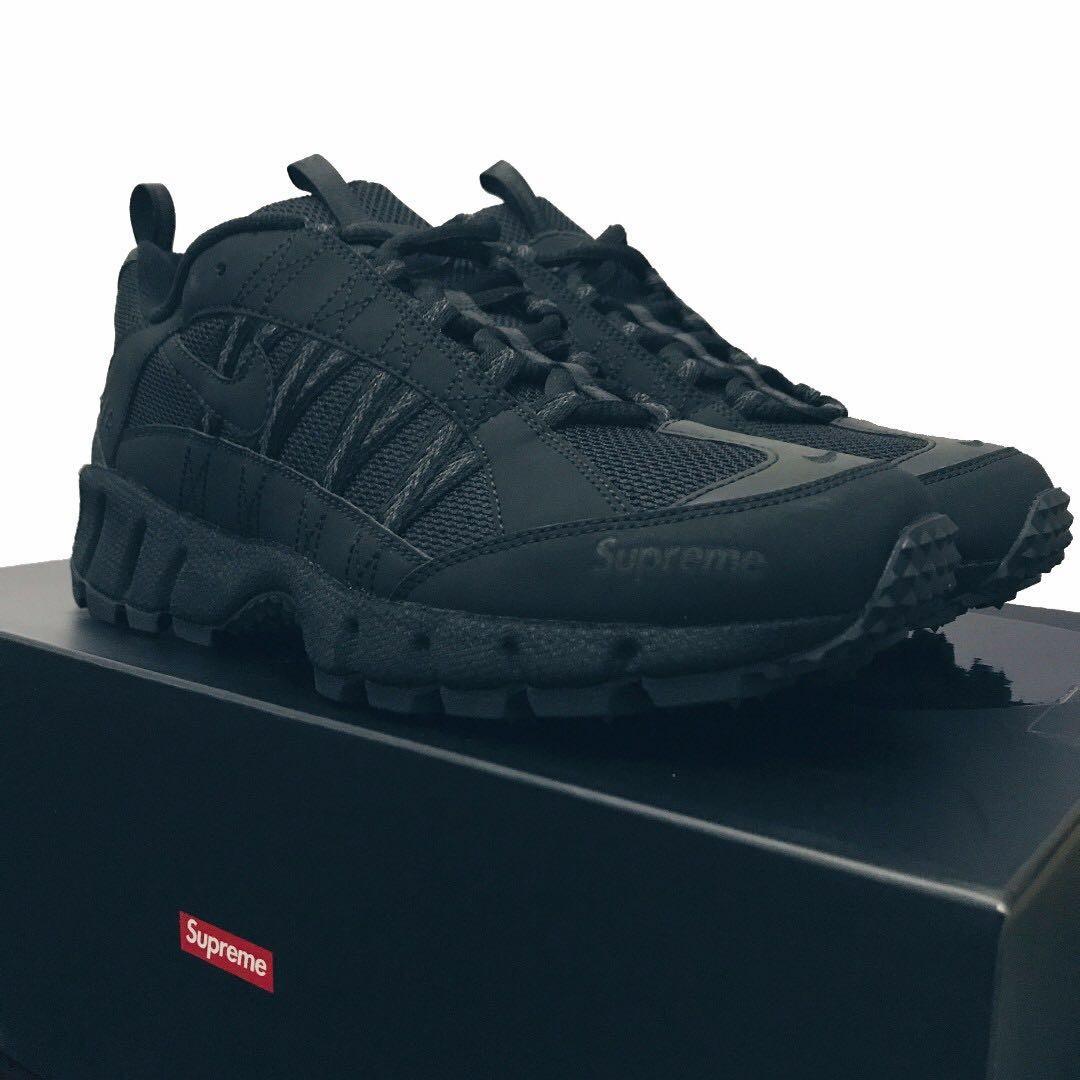 nike humara x supreme