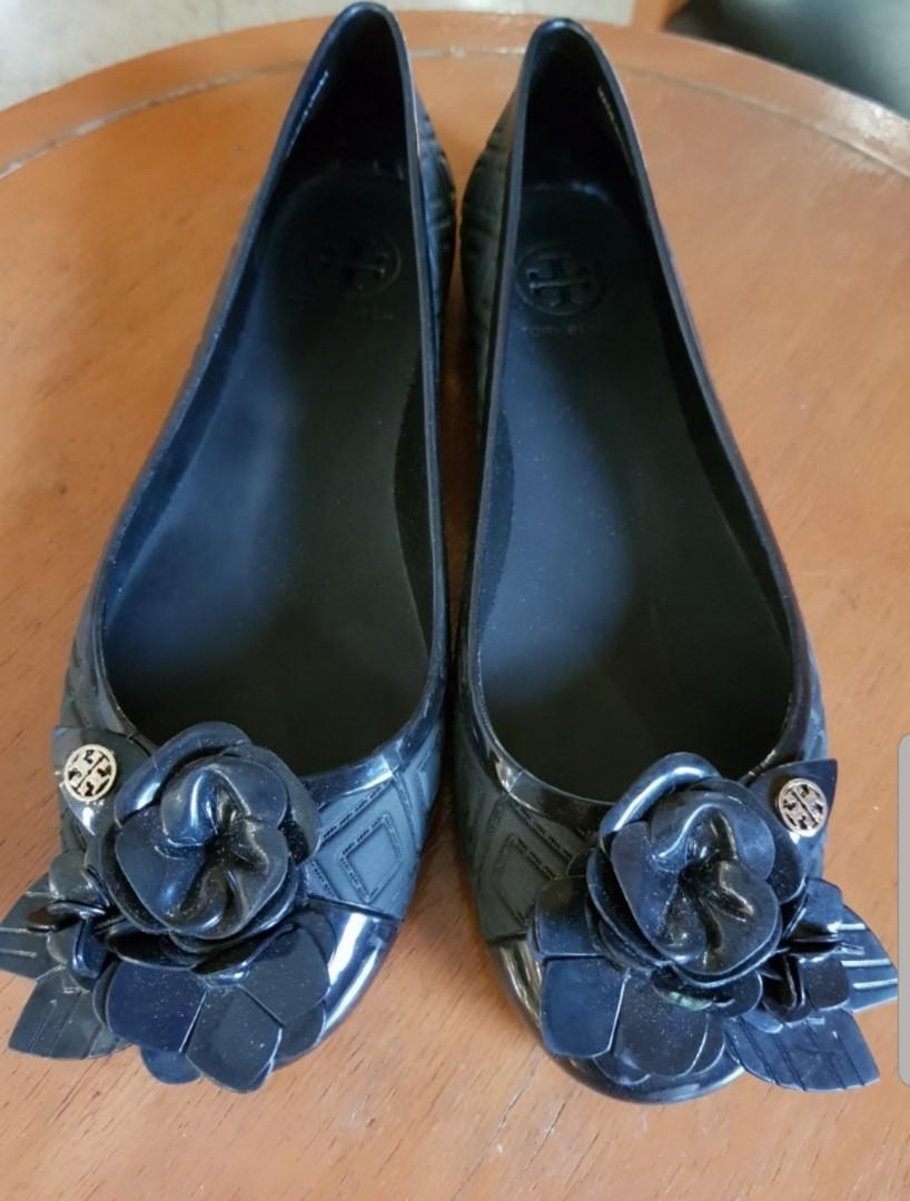 tory burch jelly shoes