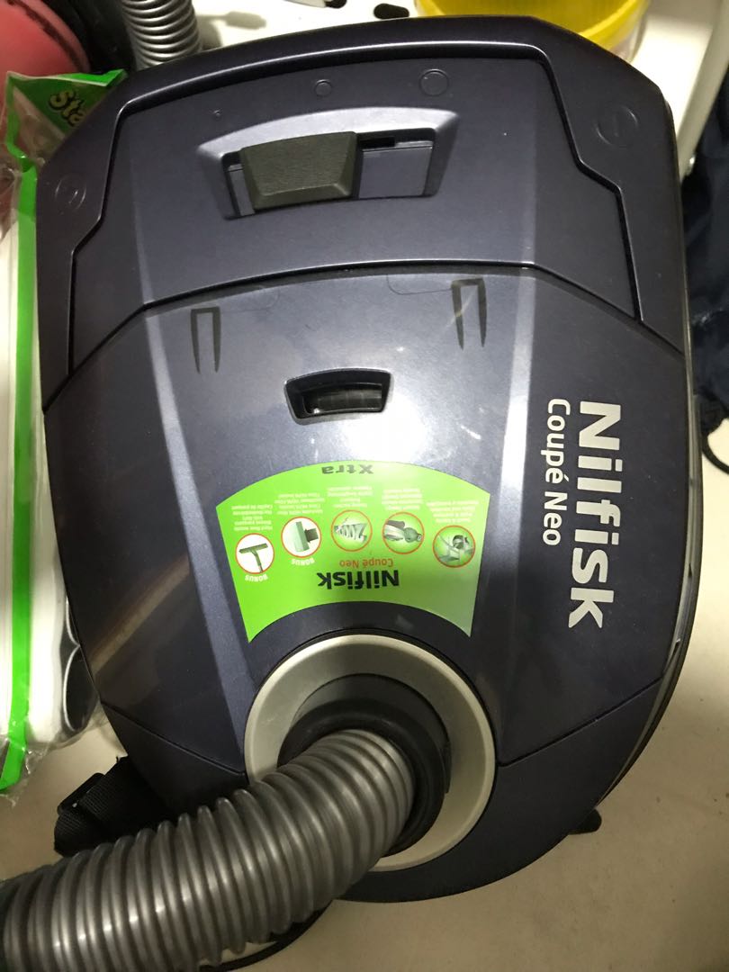 Vacuum Cleaner Nilfisk coupe neo australia, TV & Home Appliances