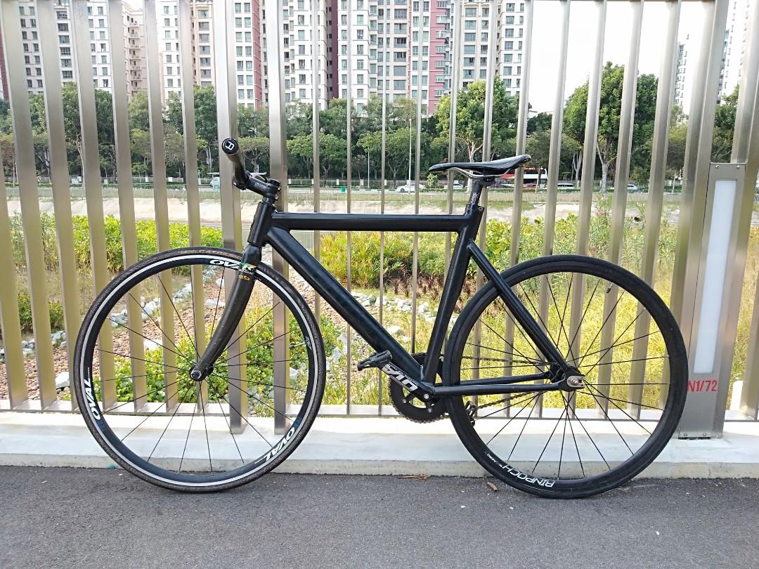 Wts leader 725 blackout Sports Equipment Bicycles Parts Bicycles on Carousell