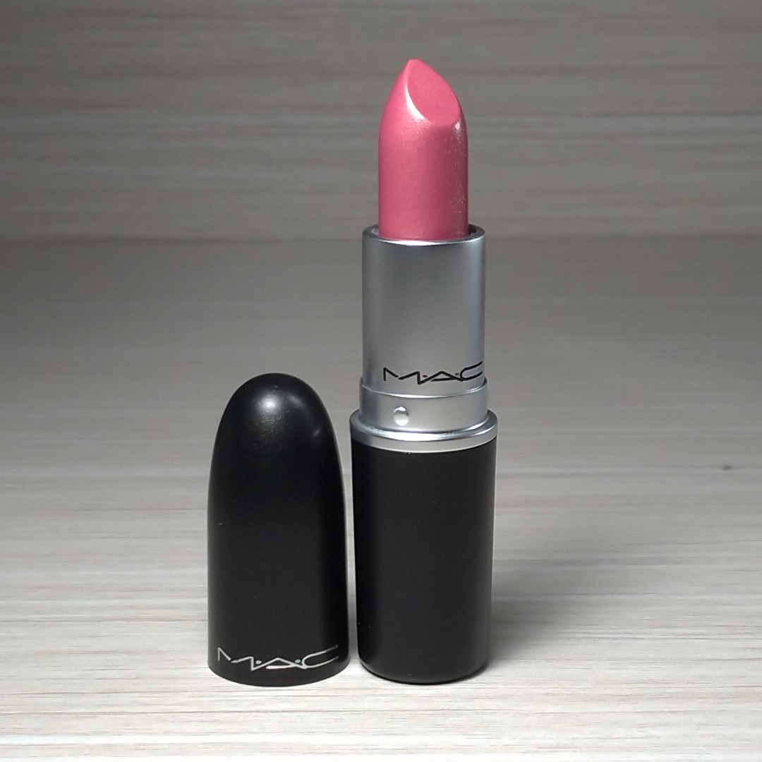 creme de la femme mac lipstick