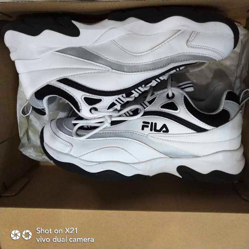 Fila x Folder Ray Sneaker Women s Fashion Footwear Sneakers on Carousell