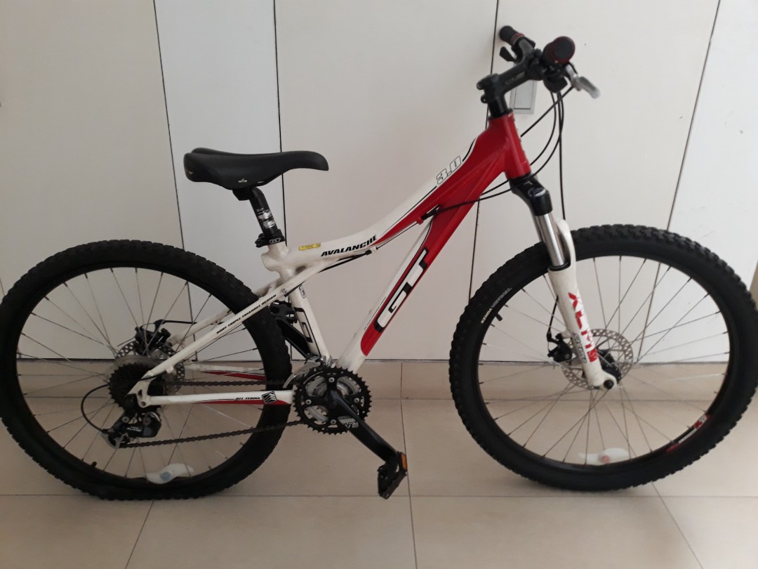 Gt avalanche 3.0 store red and white