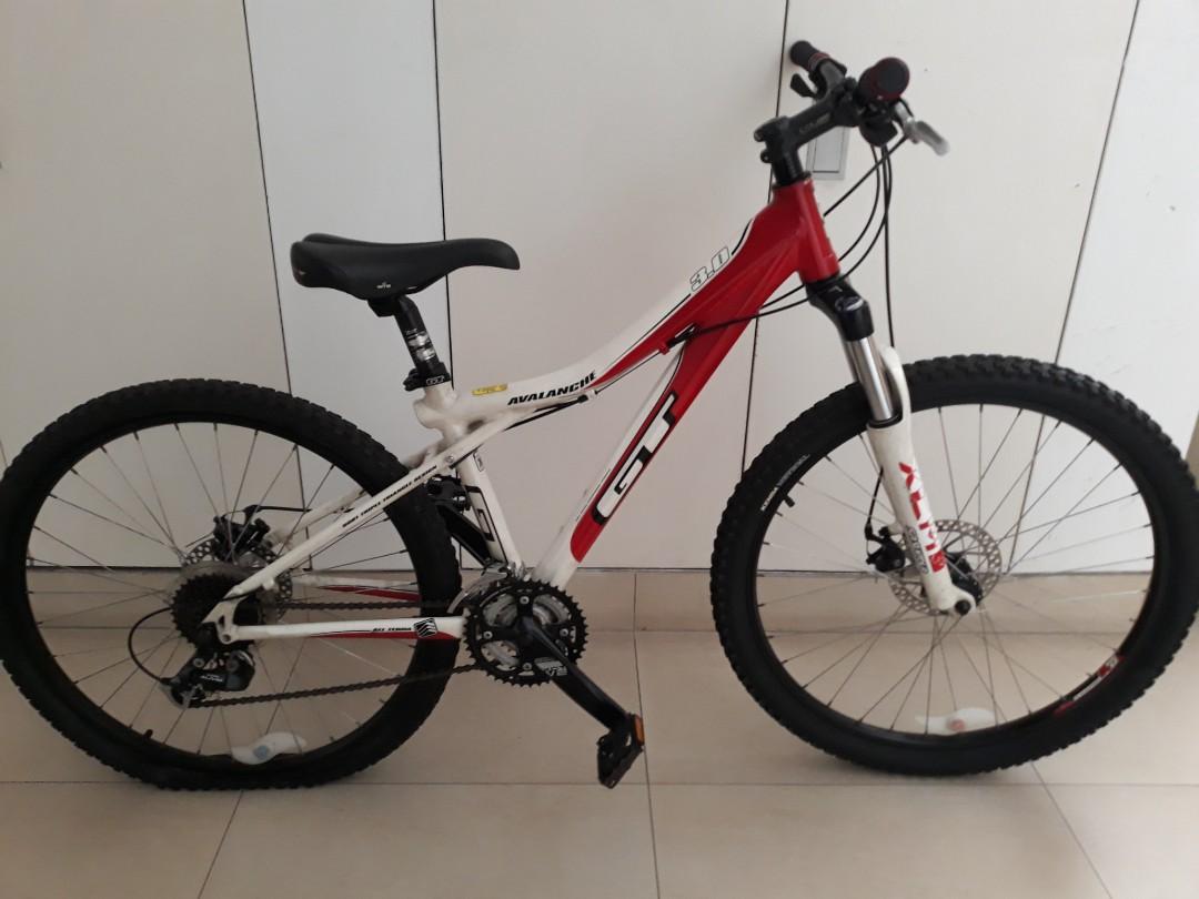 GT Avalanche 3.0, Sports Equipment 