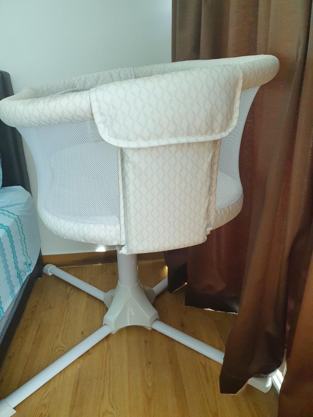 Halo bassinest like brand bew!, Babies & Kids, Infant Playtime on Carousell