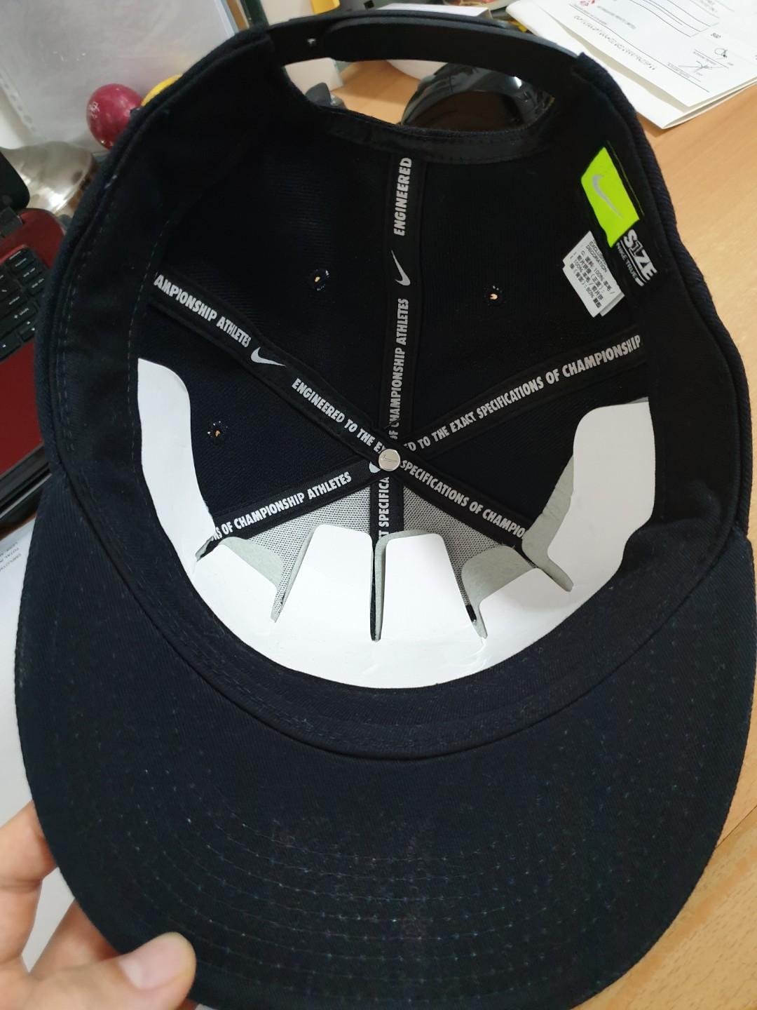 Ey nike shop hat