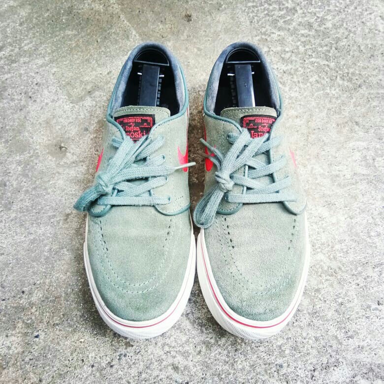 janoski university red