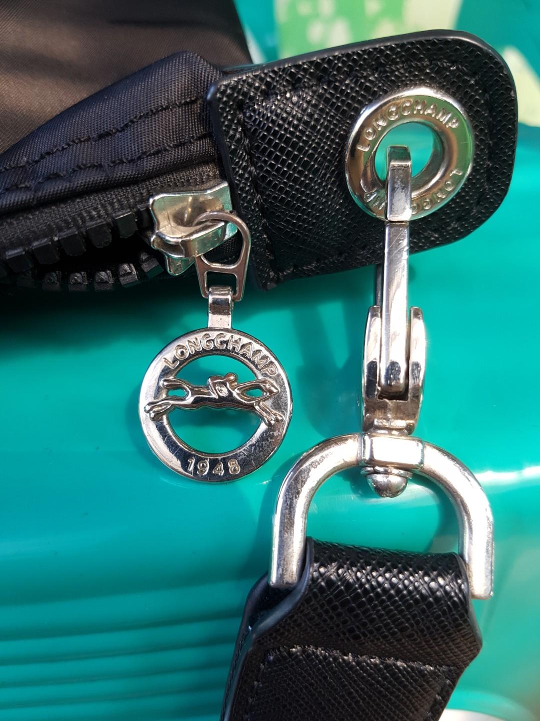 Tas Longchamp (black), Fesyen Wanita, Tas & Dompet di Carousell