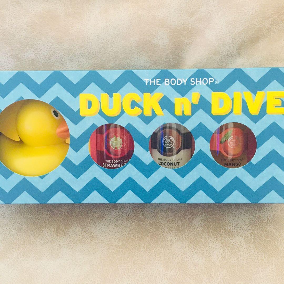 The Body Shop Duck N Dive Body Wash Gift Set Health Beauty Bath Body On Carousell
