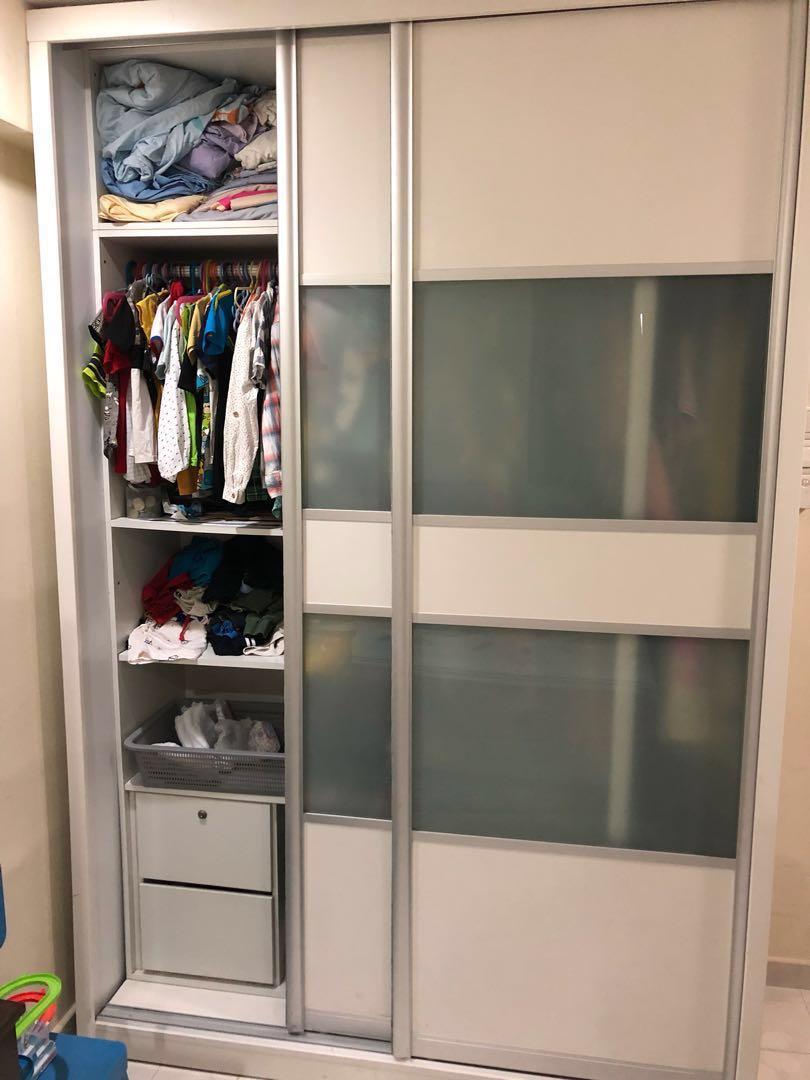 Wardrobe Width 5 Ft And Height 7 5 Ft Furniture Shelves