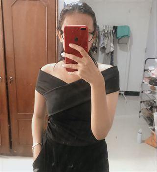Atasan model sabrina