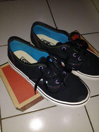 Vans authentic