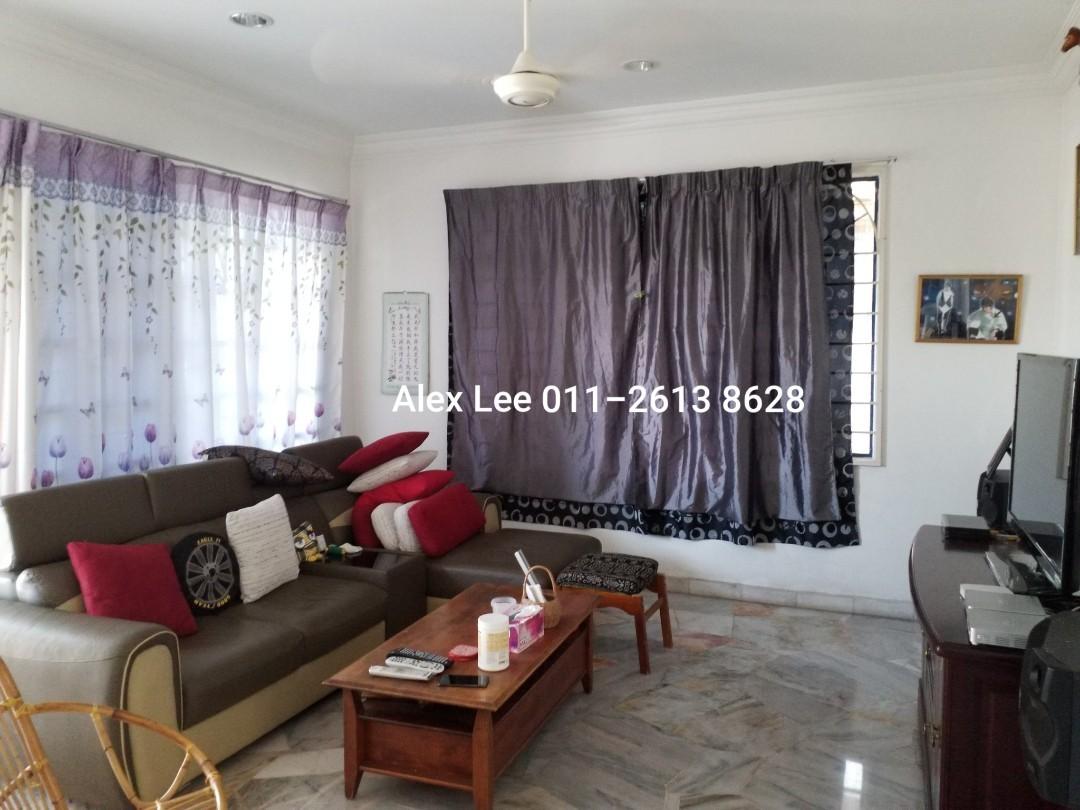 2.5 STOREY BANGALOW TAMAN BUKIT JED Seremban, Property, For Sale on
