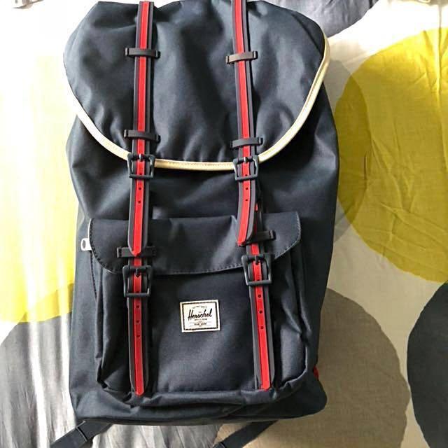 Authentic Herschel Supply Co. Little America Hounds Navy