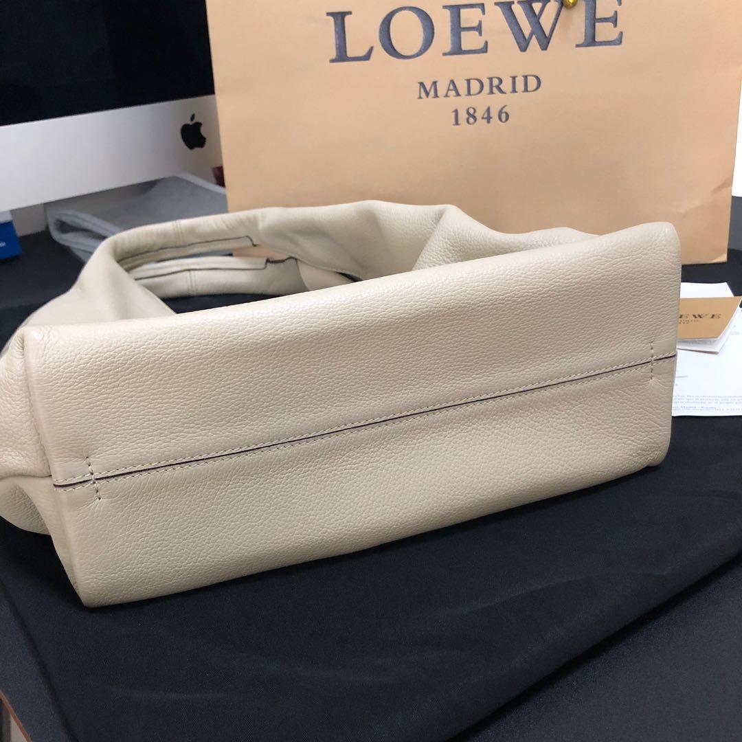 Authentic Loewe Dunas Hobo Bag, Luxury, Bags & Wallets on Carousell