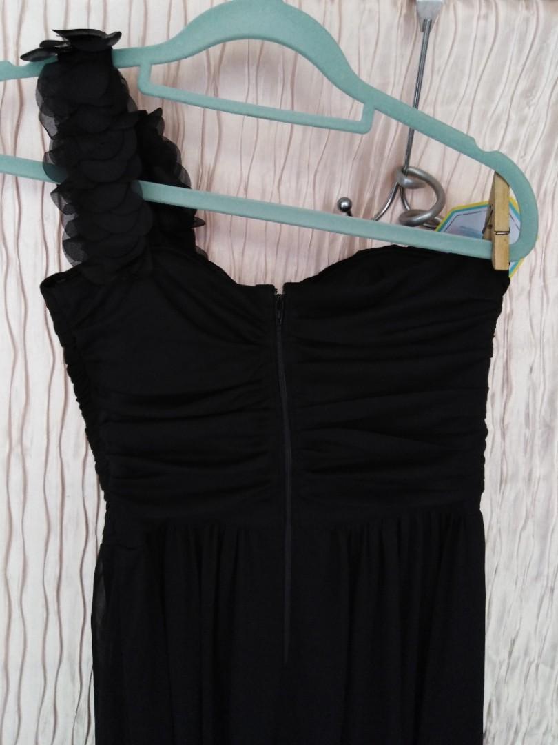 Black Floral One Shoulder Gown, Women's Fashion, Dresses & Sets ...