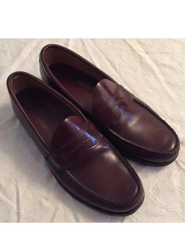 maroon brooks shoes