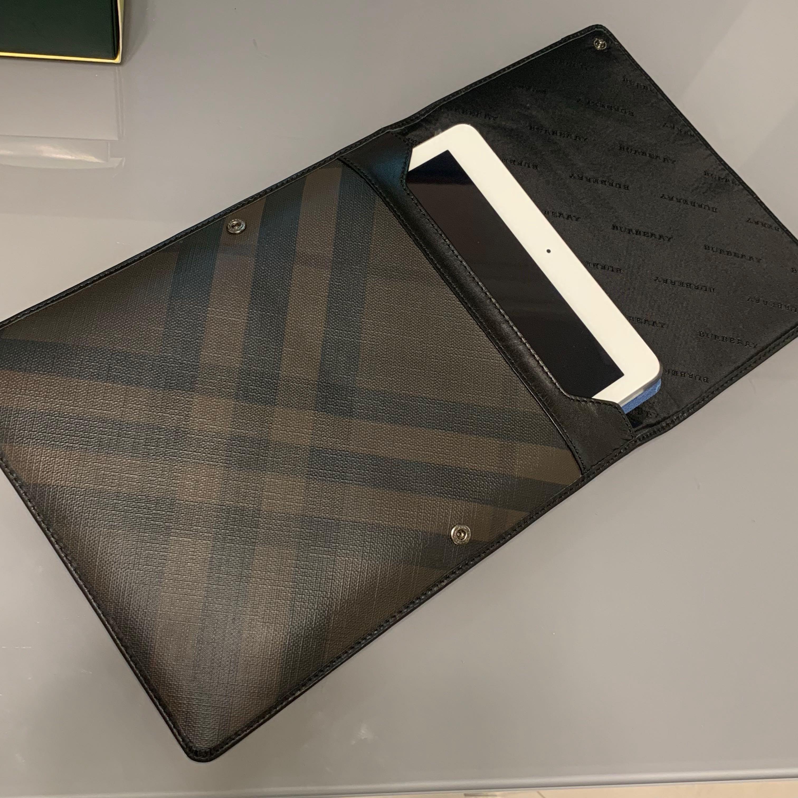 Burberry ipad sleeve shop
