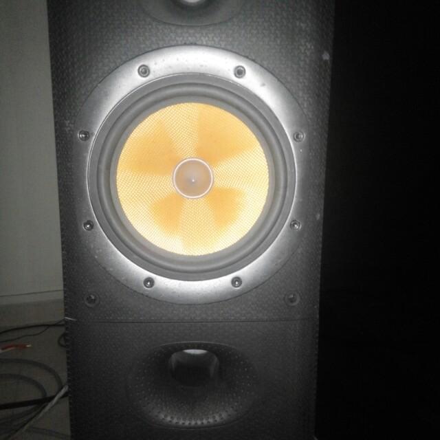 b&w standmount speakers