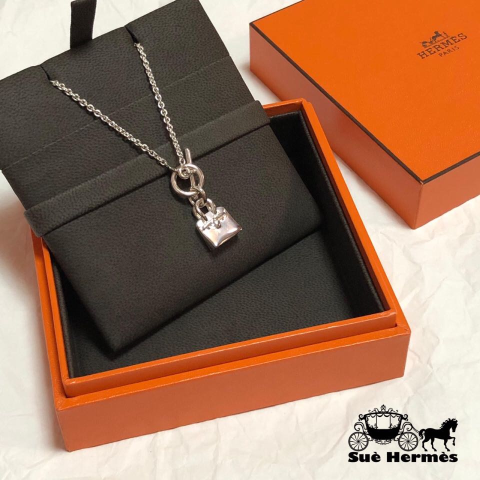 Hermes birkin store amulette pendant