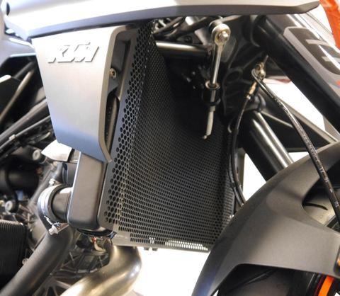 Ktm 1290 Super Duke R 2017 2019 Evotech Performance Radiator Guard Motorcycles Motorcycle Accessories On Carousell