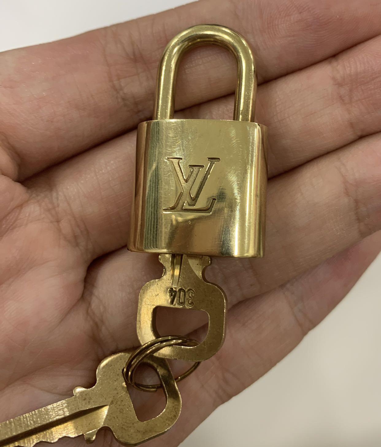 LV Padlock Keychain Necklace Men s Fashion Watches Accessories Jewelry on Carousell