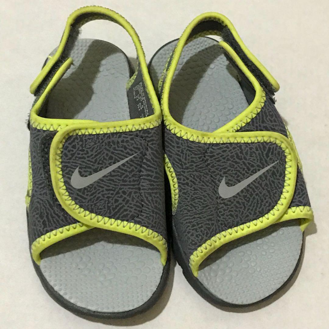 nike velcro sandals