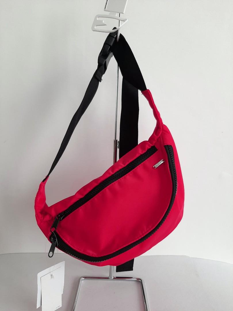 nine west fanny pack