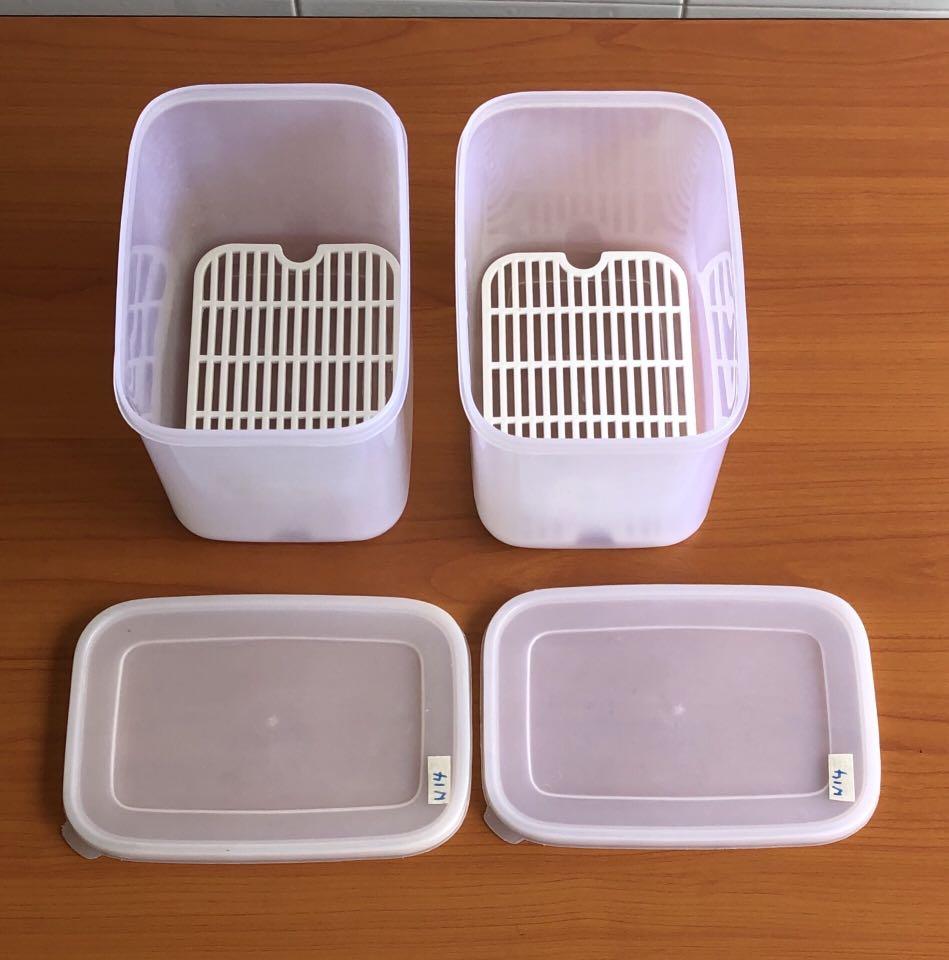 Plastic Containers-W15 (Category: Food Organisation & Storage) located in Singapore. Submitted by beetroots (Listing ID 230906813, Image 2). Description: Plastic storage box with inner tray Size: 240 x 150 x 160mm Capacity: 4200ml Suitable for Freezer $3 per piece .