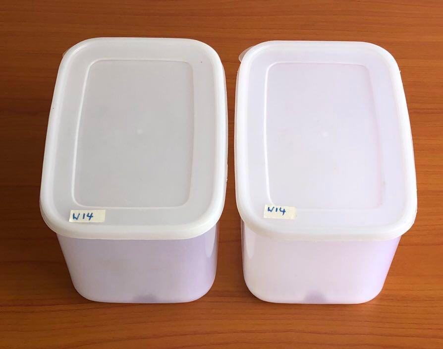 Plastic Containers-W15 (Category: Food Organisation & Storage) located in Singapore. Submitted by beetroots (Listing ID 230906813, Image 1). Description: Plastic storage box with inner tray Size: 240 x 150 x 160mm Capacity: 4200ml Suitable for Freezer $3 per piece .