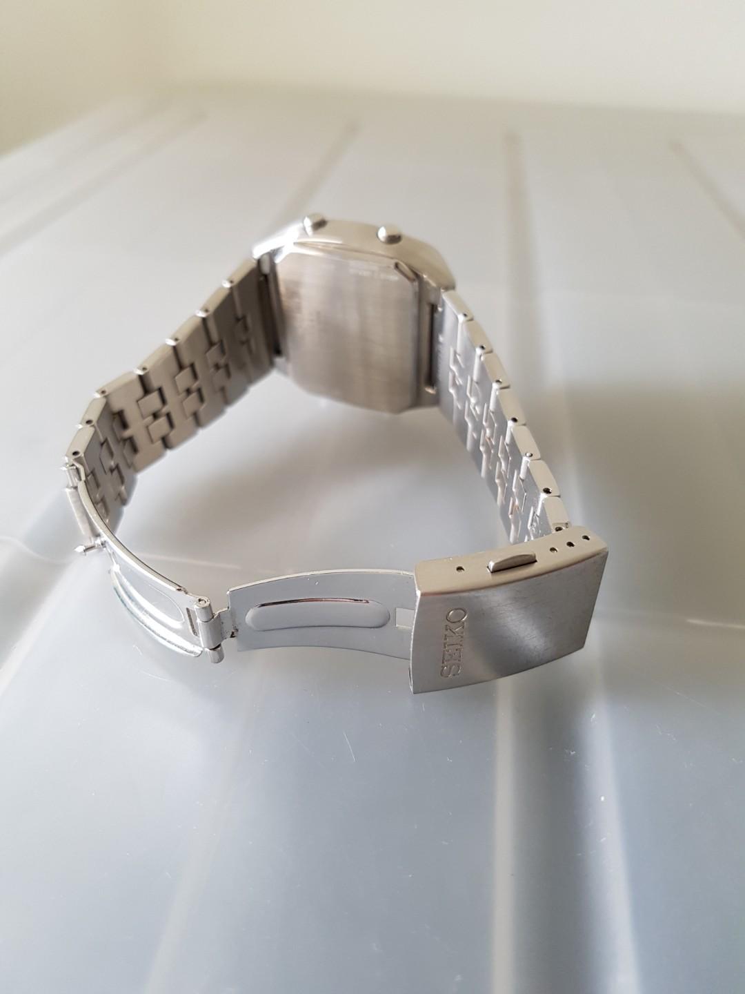 Seiko SBPG001 Spirit Digital Solar Watch, Men's Fashion, Watches &  Accessories, Watches on Carousell