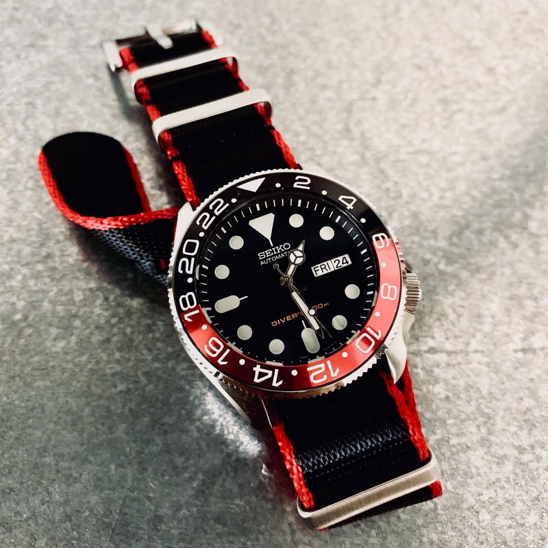 Seiko SKX Modded Men s Fashion Watches Accessories Watches on Carousell