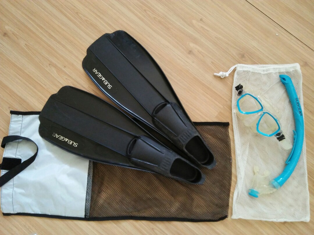 SubGear Swimming Fins and Goggles / Snorkel, Sports Equipment, Hiking