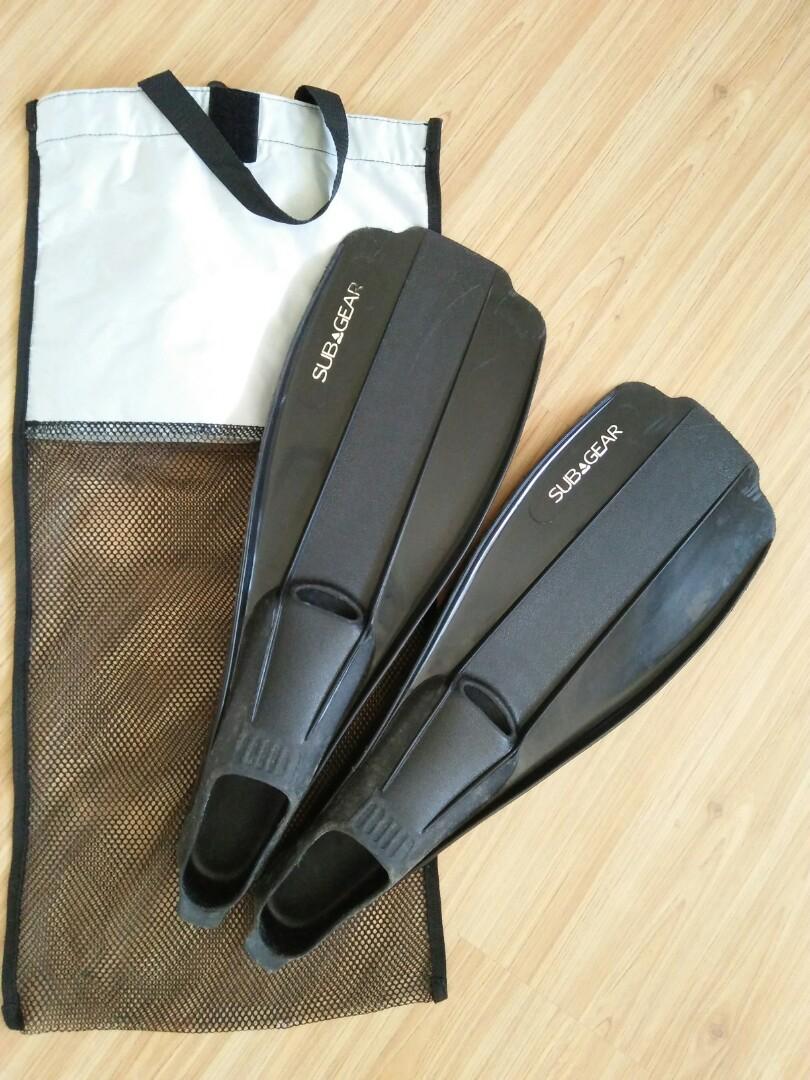 SubGear Swimming Fins and Goggles / Snorkel, Sports Equipment, Hiking