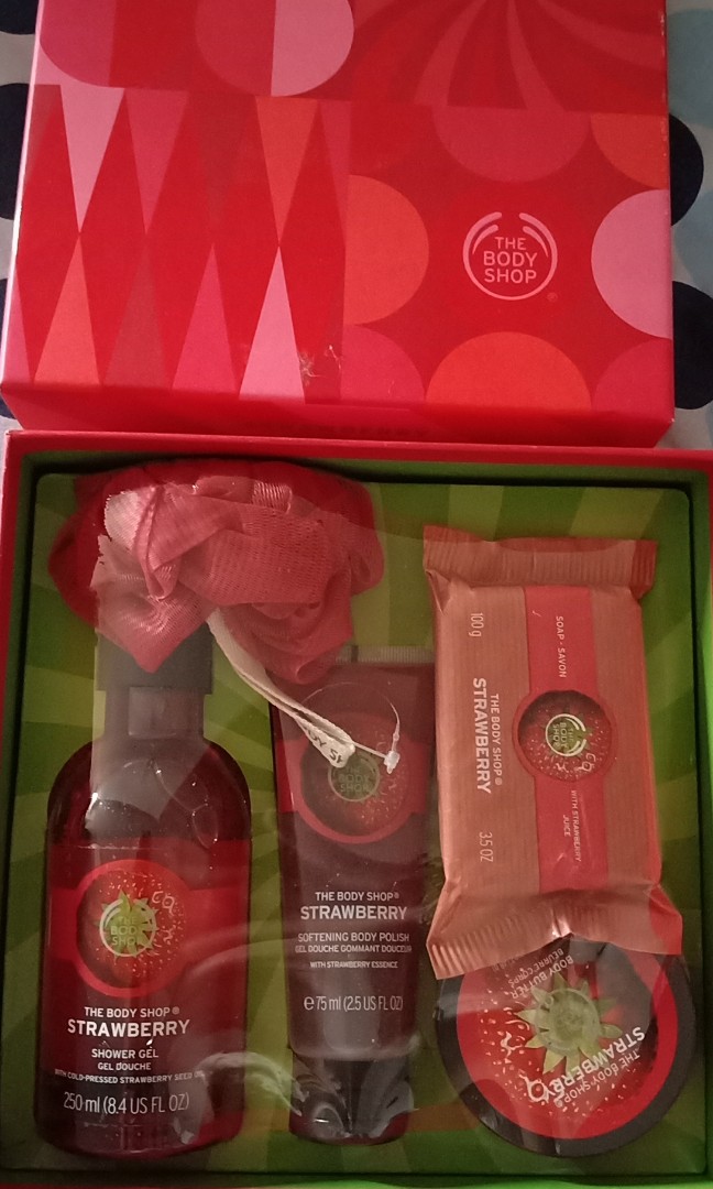 The Body Shop Gift Set, Kesehatan & Kecantikan, Kulit, Sabun & Tubuh di Carousell