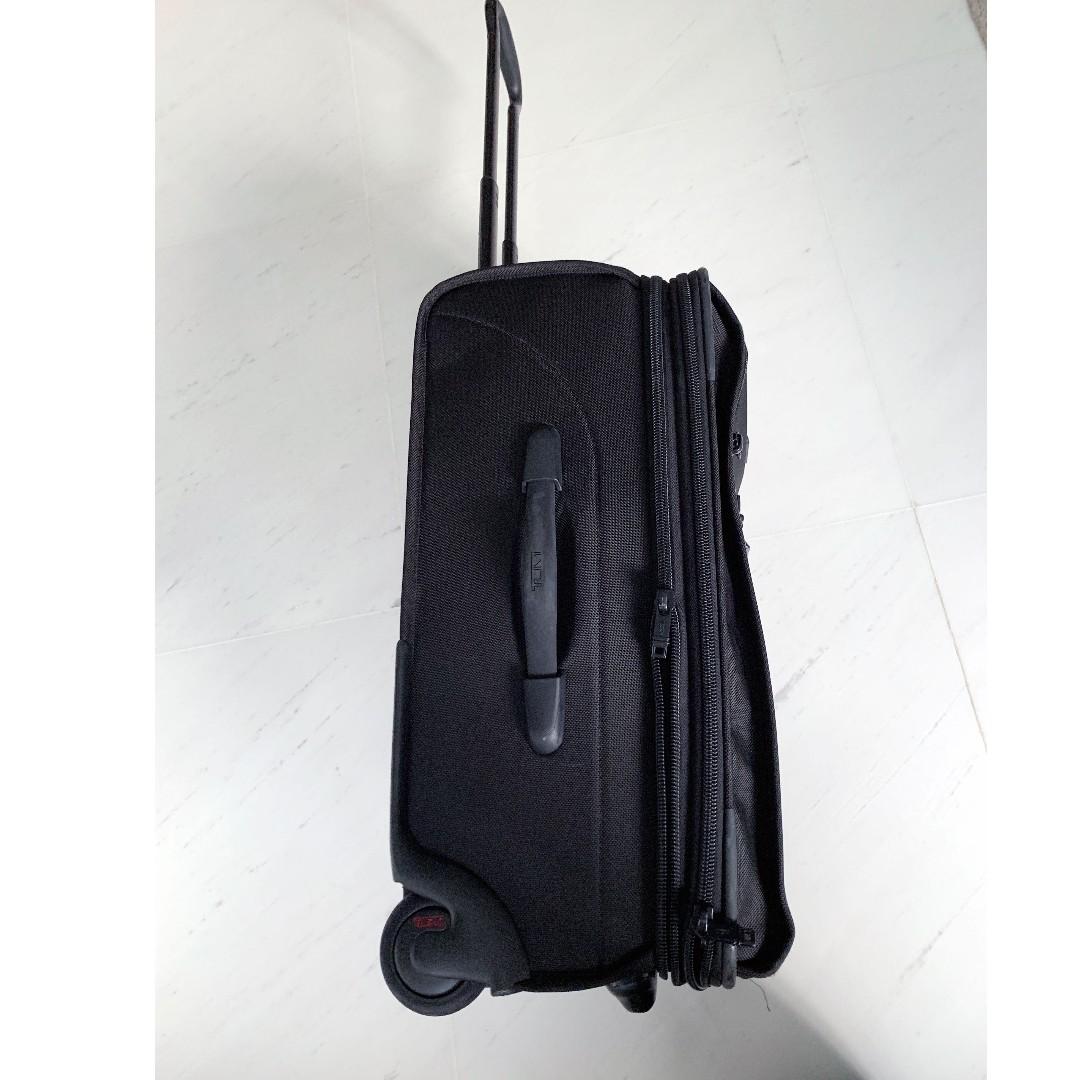 Tumi Alpha 2International Expandable 2 Wheeled CarryOn, Hobbies