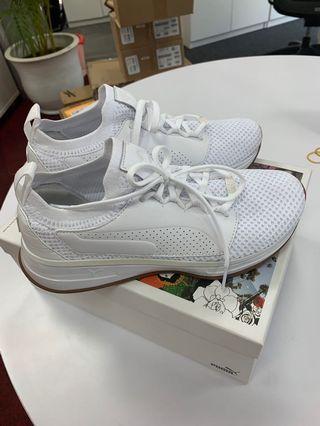 PUMA SELENA GOMEZ SG RUNNER SHOES