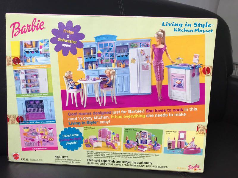 2002 Mattel Barbie Living in Style Kitchen Playset, Hobbies & Toys
