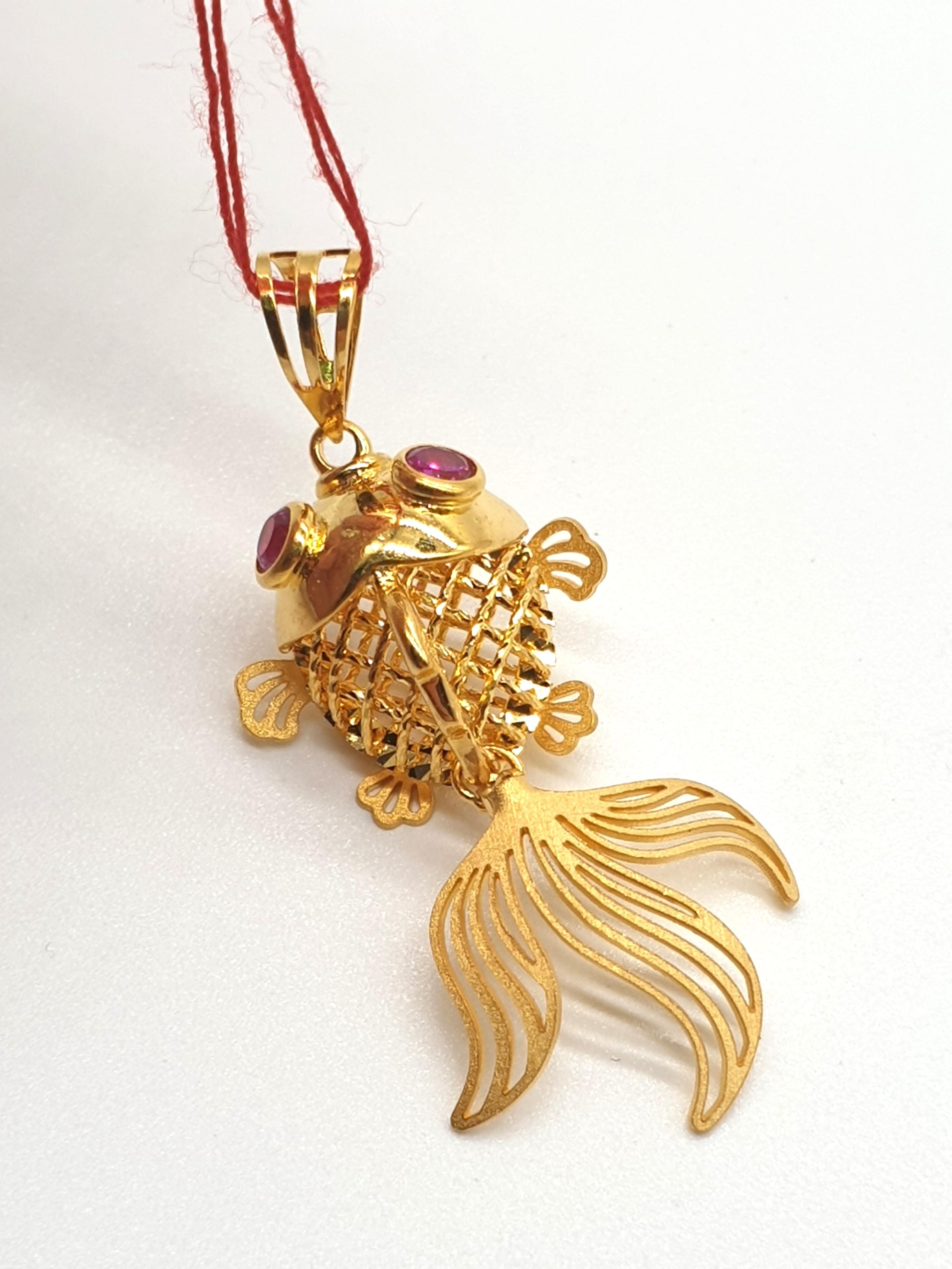 916 Gold Fish Pendant Women S Fashion Jewelry Organisers Necklaces On Carousell