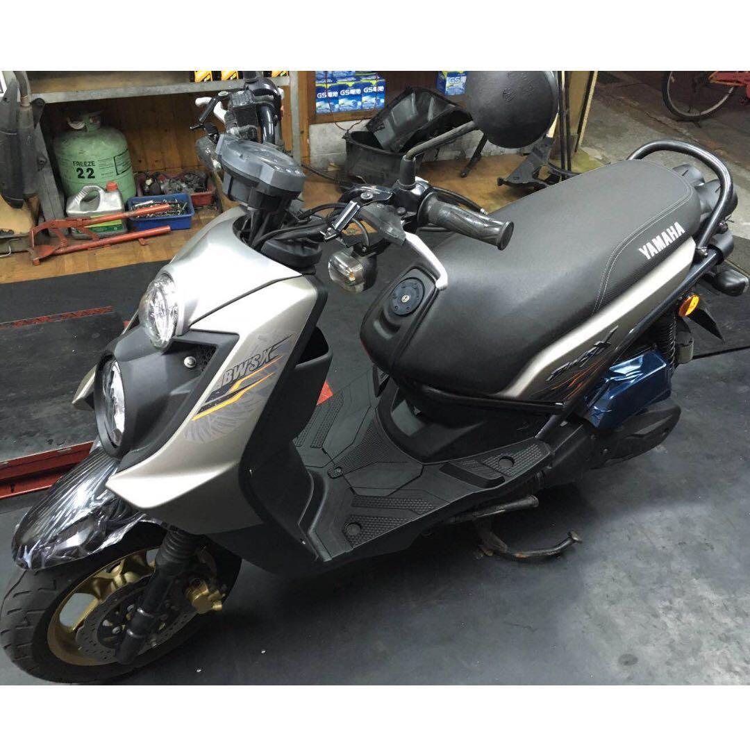 賣山葉bws X125 九成新機車 台北面交 15年5月出廠 16年十月購入 目前幾乎沒怎麼騎過 一個月1次 里程數5300 另外車次11月幾乎全部零件都換新 目前與新車無異 機車 二手機車在旋轉拍賣