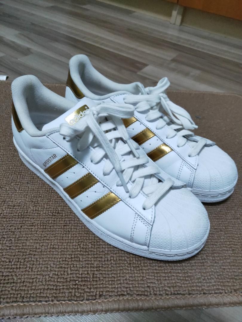 Adidas Superstar with gold stripes, Men 