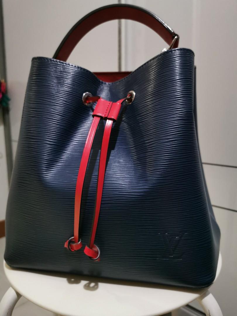 AUTHENTIC LOUIS VUITTON Epi Leather NeoNoe Bucket Shoulder Bag Blue Red