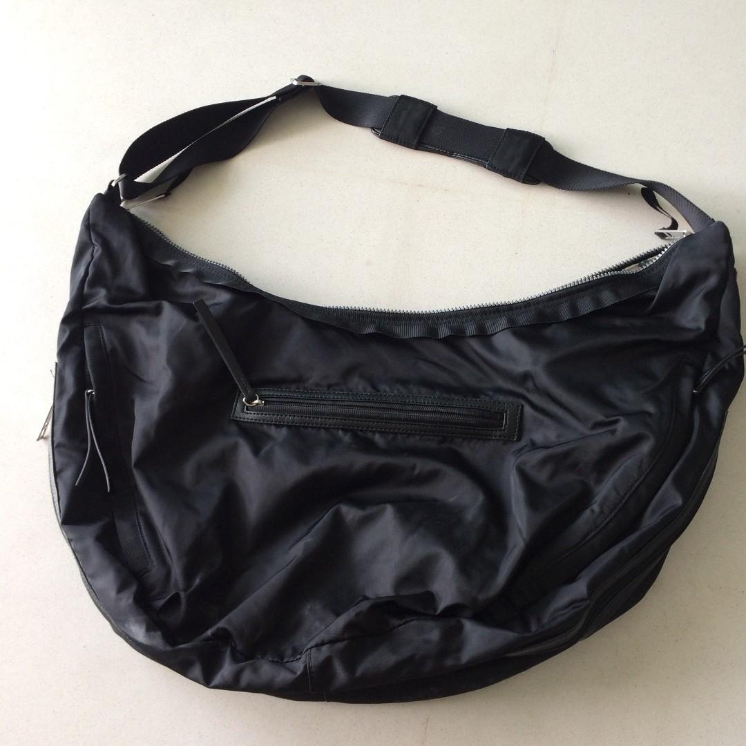 lululemon black gym bag