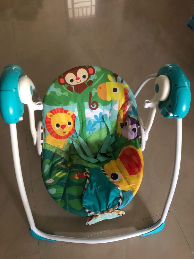 automated baby rocker