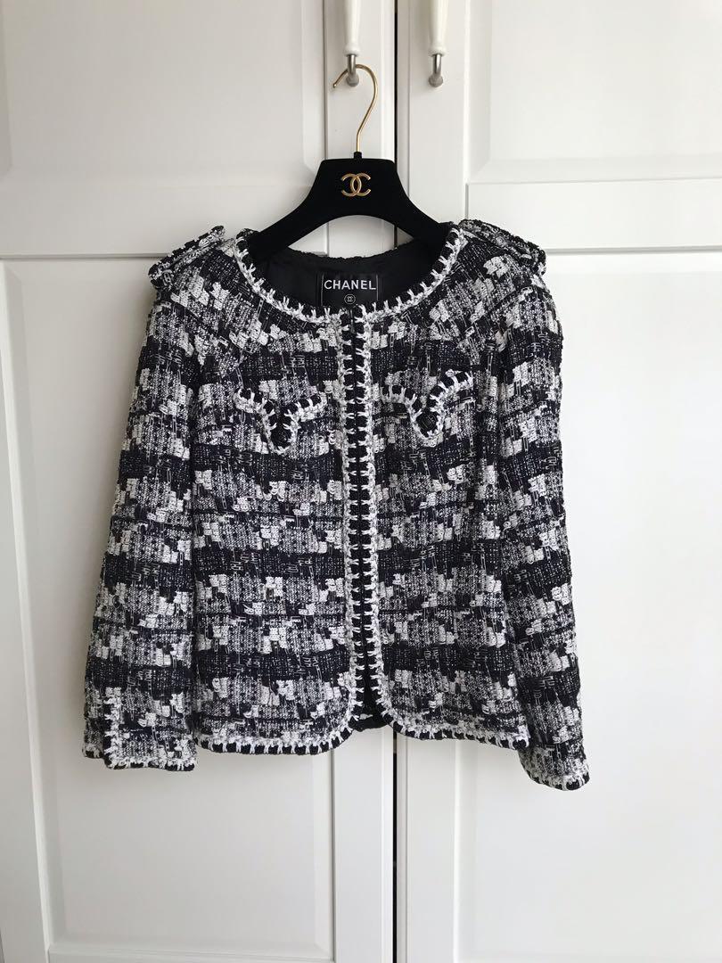 Chanel lesage store tweed