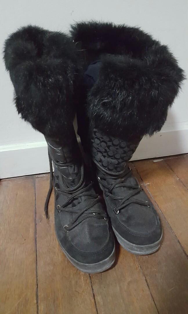 Coach Snow Boots Women s Fashion Footwear Boots on Carousell