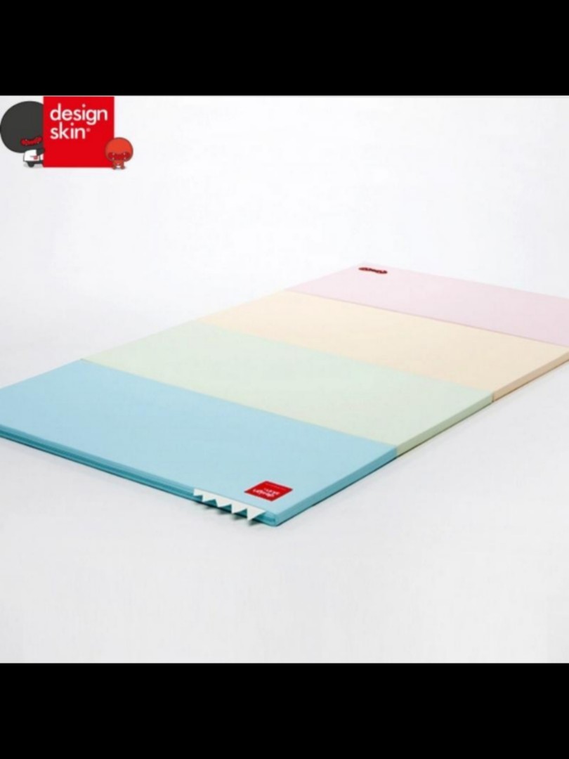 Designskin baby playmat, Babies & Kids, Bathing & Changing, Changing