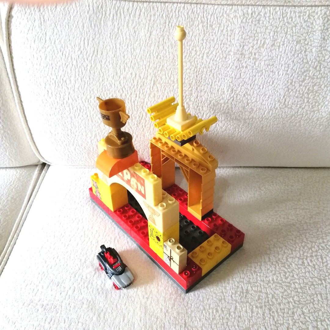 duplo piston cup