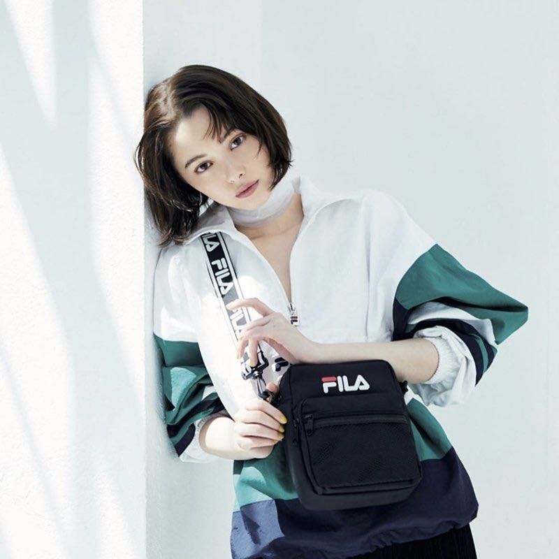 FILA SHOULDER BAG BOOK Tote Bags Carousell