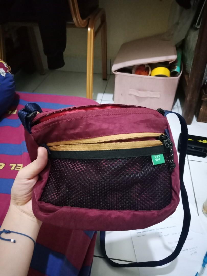 Flick sling on sale bag